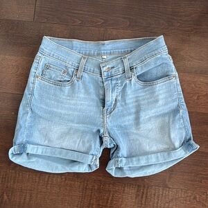 Levi’s Jean blue denim shorts